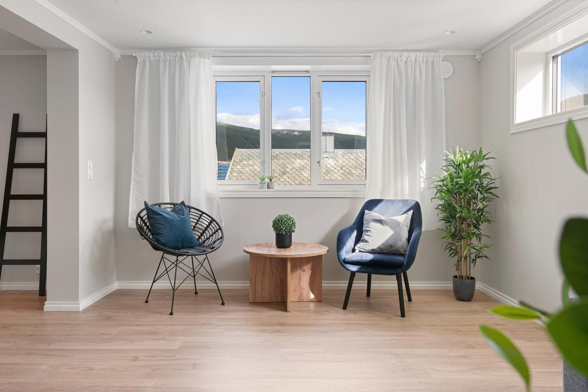Arctic Homes - Historical Tromso House With View 외부 사진